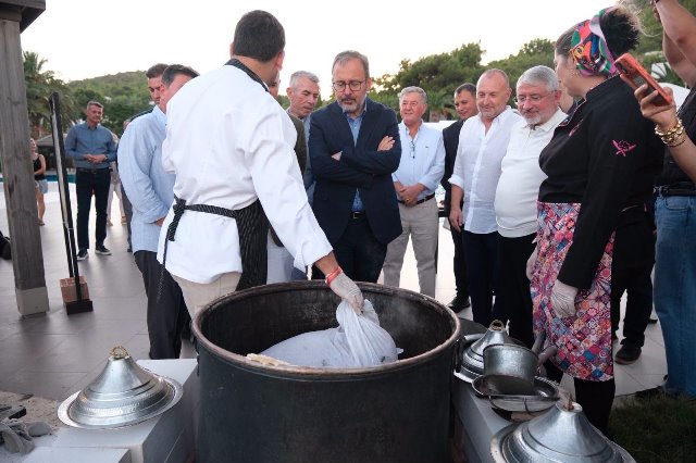 ÇORUM’UN EŞSİZ LEZZETLERİ BODRUM’DA VİTRİNE ÇIKTI